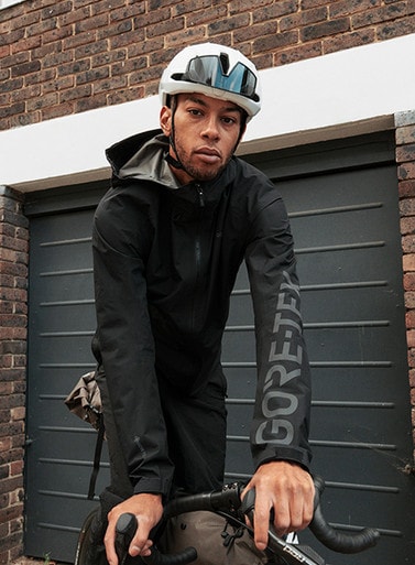 ENDURE GORE-TEX LE1 Tonal Logo Jacket Mens