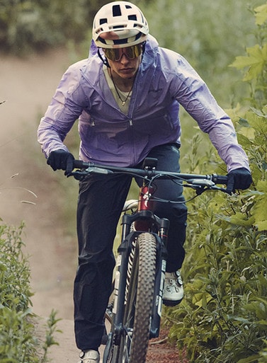 FERNFLOW Hooded Windbreaker Womens