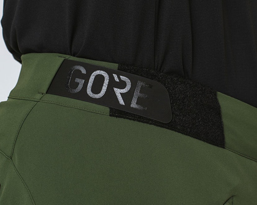 Adjustable waistband with silicone grips and velcro tabs for a more secure fit